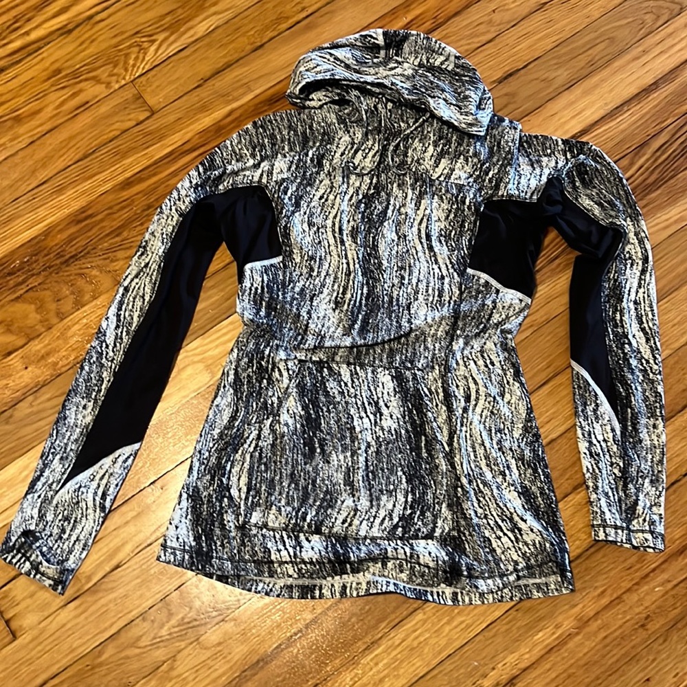 Lululemon hooded half zip